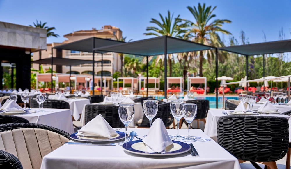 Hotel Serrano Palace — Restaurant & bars in Cala Ratjada, Balearic Islands