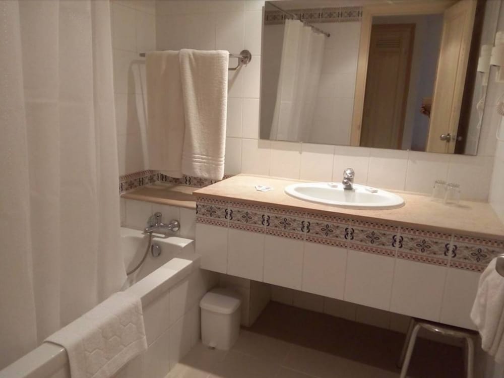 Zodiac Hotel — Hotel rooms in Hammamet, Nabeul