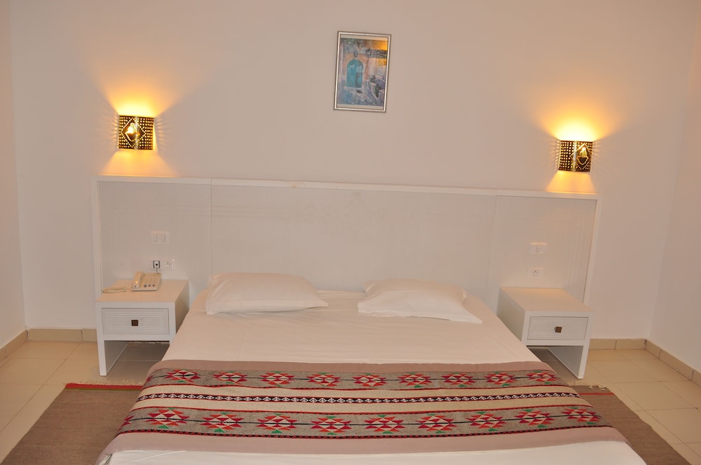 Zodiac Hotel — Hotel rooms in Hammamet, Nabeul