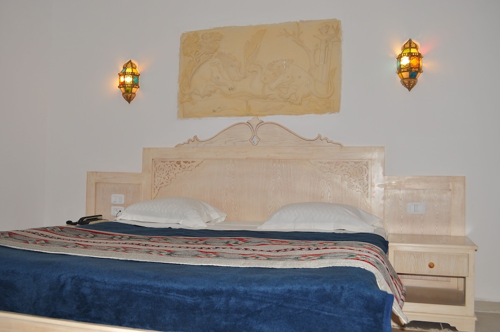 Zodiac Hotel — Hotel rooms in Hammamet, Nabeul
