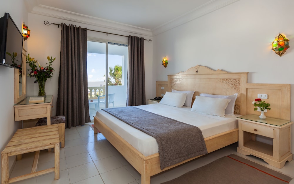 Zodiac Hotel — Hotel rooms in Hammamet, Nabeul