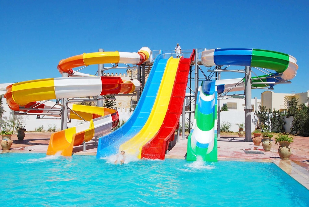 Zodiac Hotel — Swimming pool in Hammamet, Nabeul