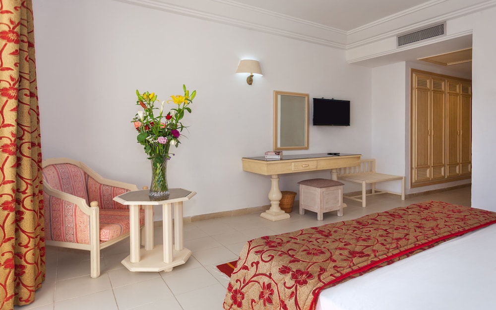 Zodiac Hotel — Hotel rooms in Hammamet, Nabeul