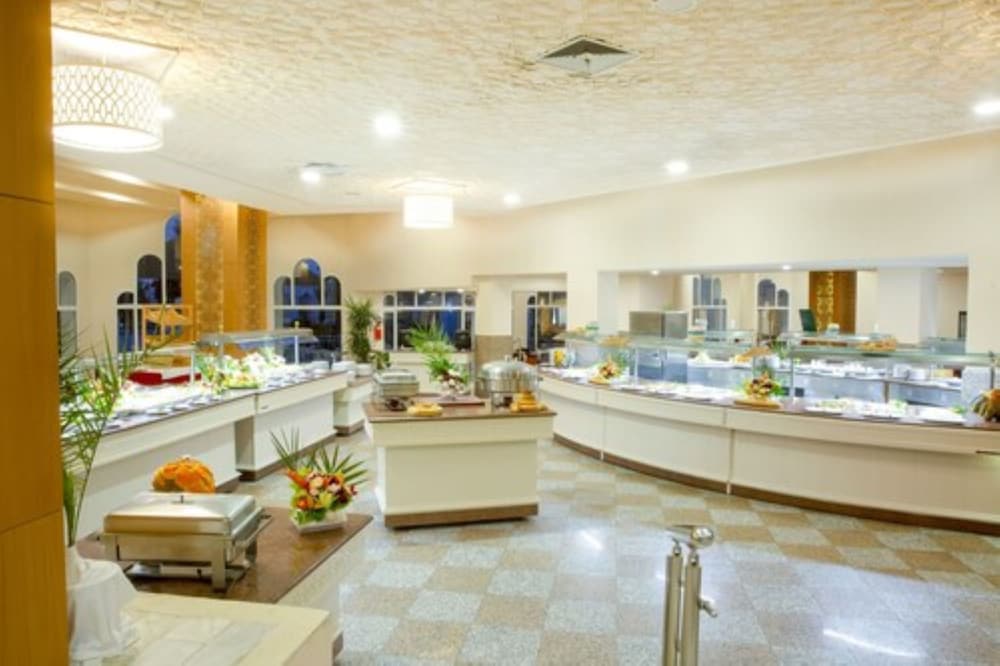 Marhaba Palace — Restaurant & bars in Port El Kantaoui