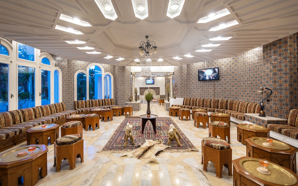 Marhaba Palace — Hotel building in Port El Kantaoui