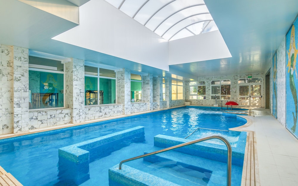 Marhaba Palace — Swimming pool in Port El Kantaoui