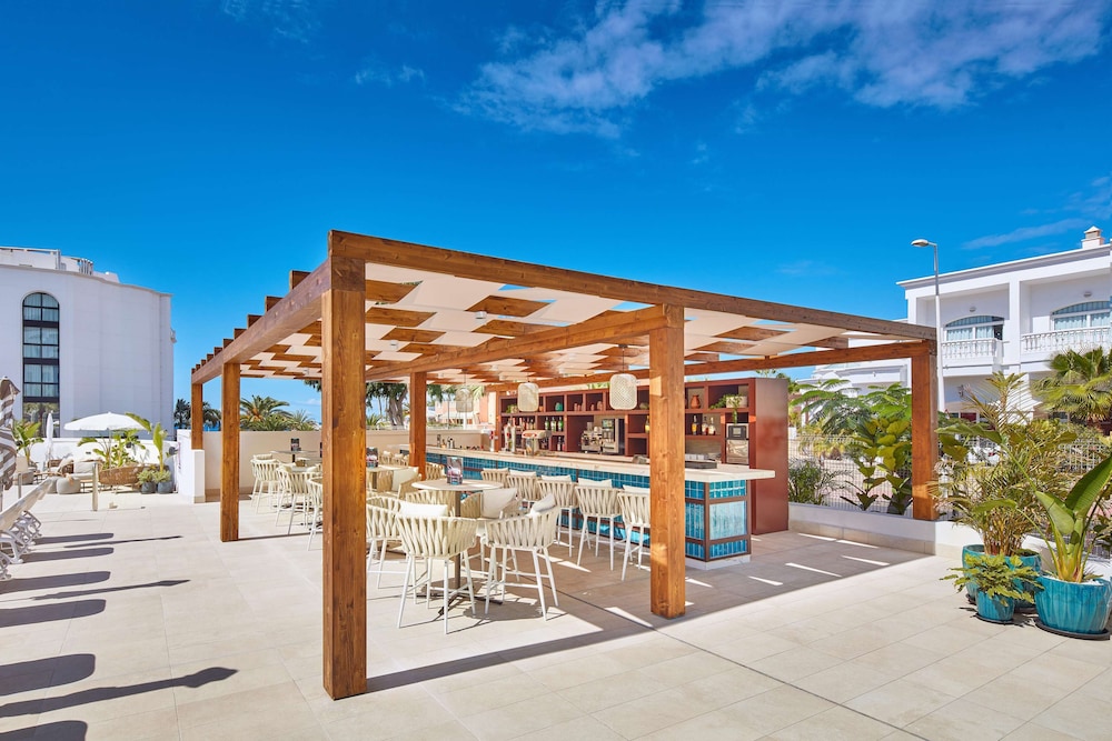 Hotel Princess Inspire Tenerife - Adults Only (+16) — Restaurant & bars in Costa Adeje, Canary Islands