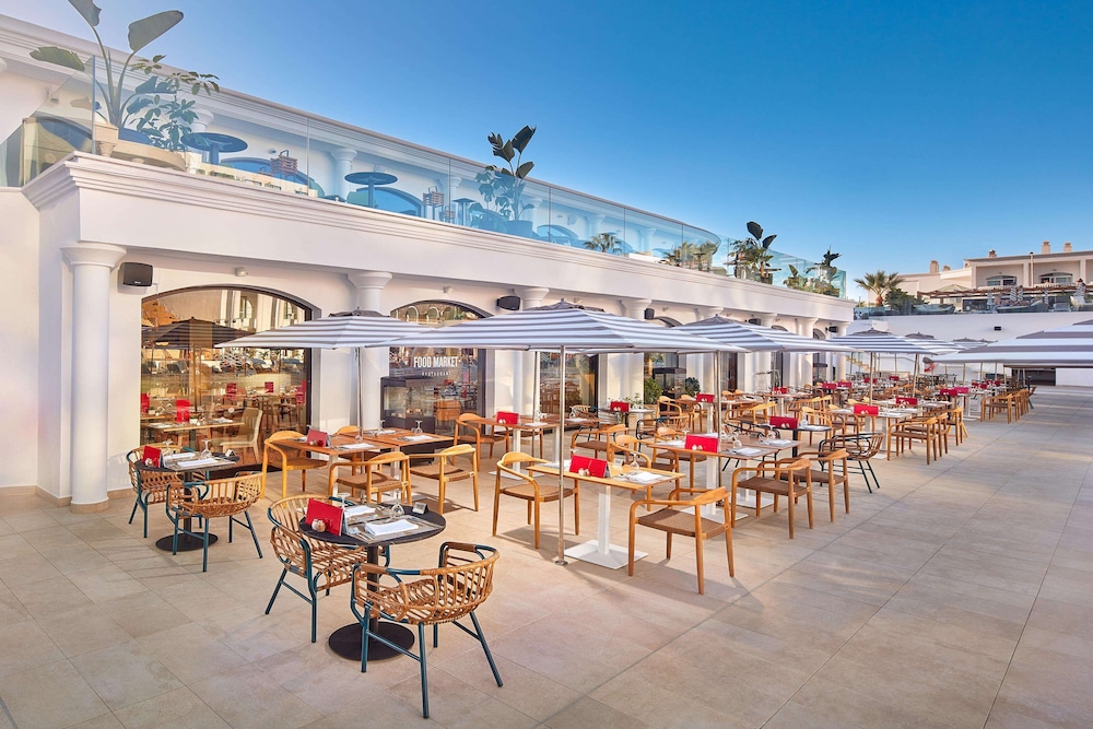 Hotel Princess Inspire Tenerife - Adults Only (+16) — Restaurant & bars in Costa Adeje, Canary Islands