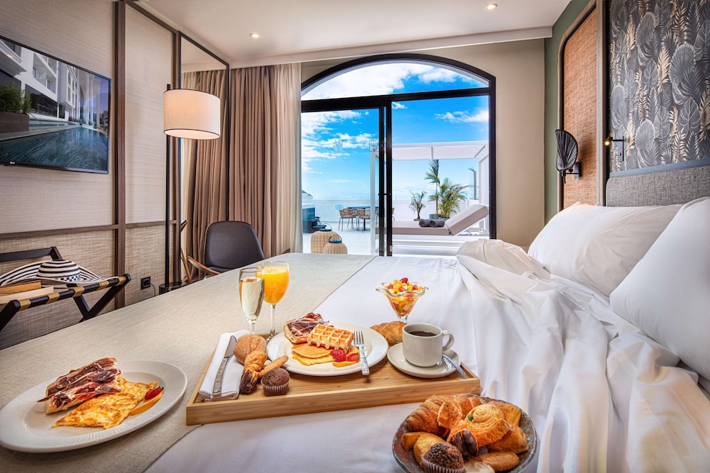 Hotel Princess Inspire Tenerife - Adults Only (+16) — Hotel rooms in Costa Adeje, Canary Islands