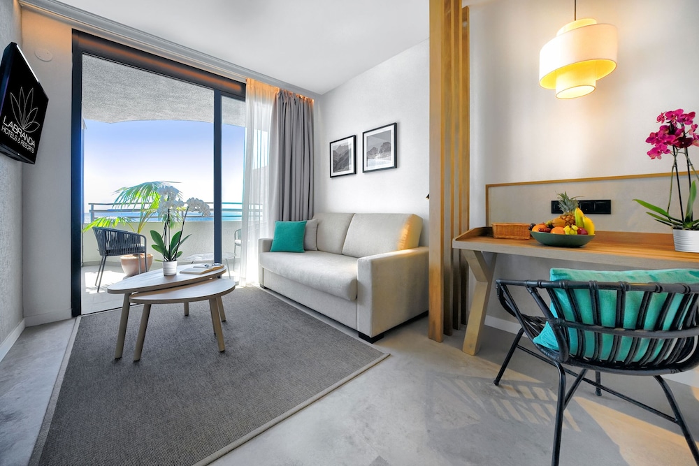 HOVIMA Suites Costa Adeje — Hotel rooms in Costa Adeje, Canary Islands