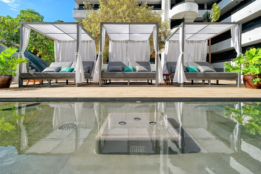 HOVIMA Suites Costa Adeje — Swimming pool in Costa Adeje, Canary Islands