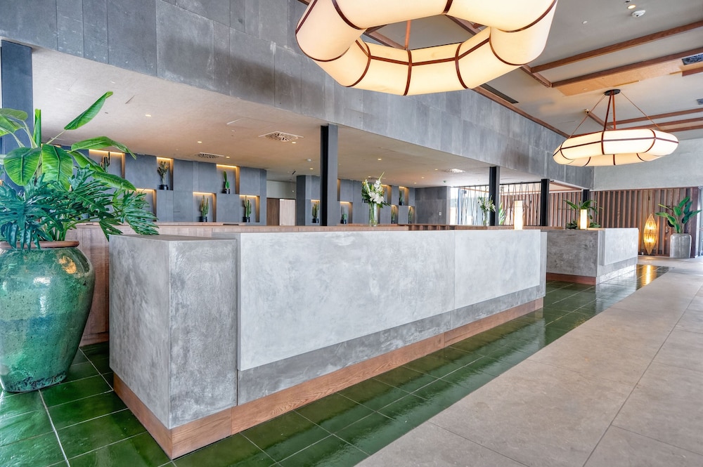 HOVIMA Suites Costa Adeje — Restaurant & bars in Costa Adeje, Canary Islands