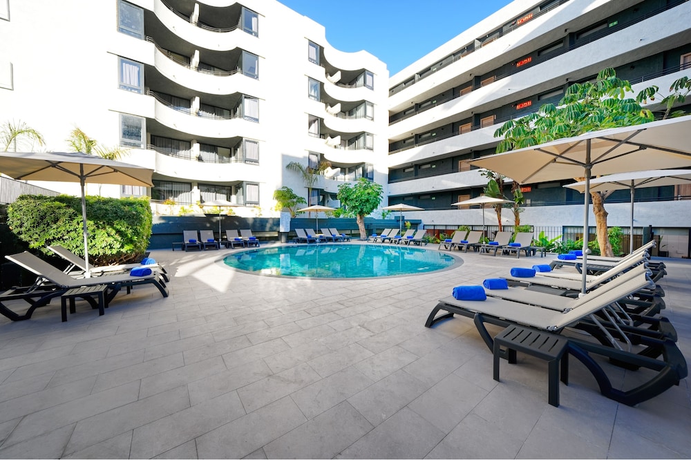 HOVIMA Suites Costa Adeje — Swimming pool in Costa Adeje, Canary Islands