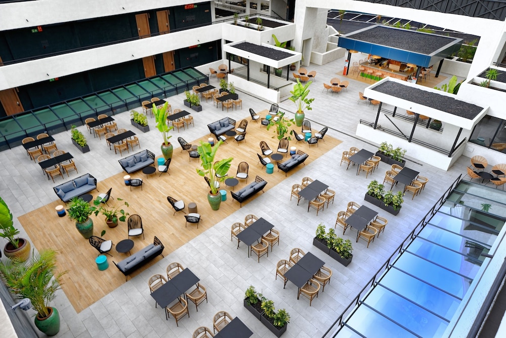 HOVIMA Suites Costa Adeje — Restaurant & bars in Costa Adeje, Canary Islands