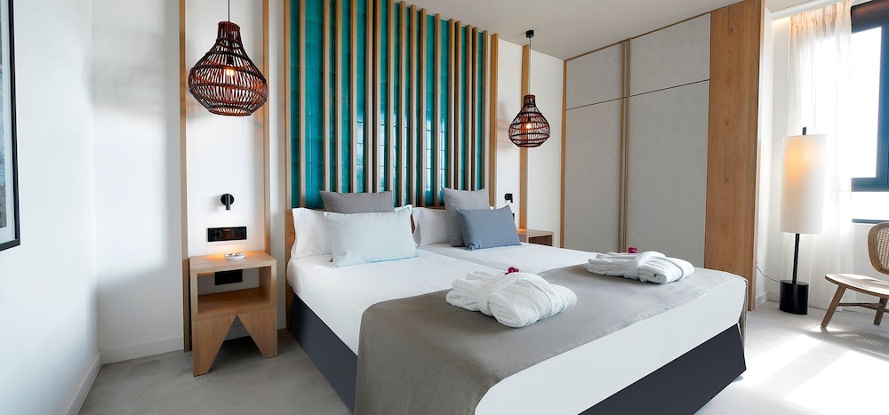 HOVIMA Suites Costa Adeje — Hotel rooms in Costa Adeje, Canary Islands