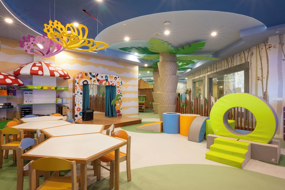 GF Gran Costa Adeje — Attractions for children in Costa Adeje, Canary Islands