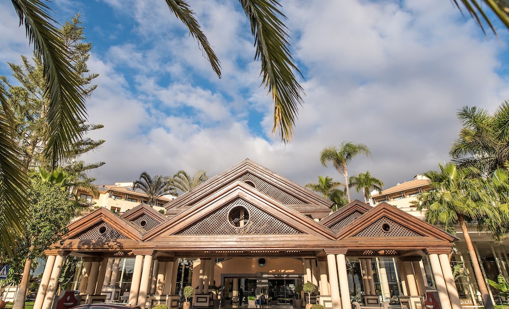 GF Gran Costa Adeje — Hotel building in Costa Adeje, Canary Islands