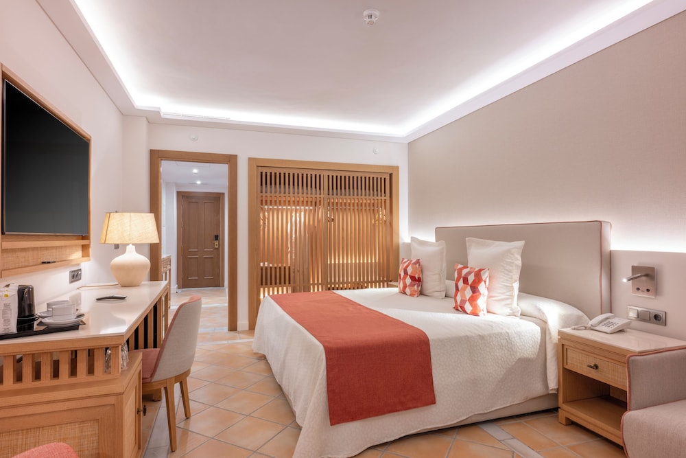 GF Gran Costa Adeje — Hotel rooms in Costa Adeje, Canary Islands