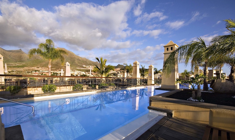 GF Gran Costa Adeje — Swimming pool in Costa Adeje, Canary Islands