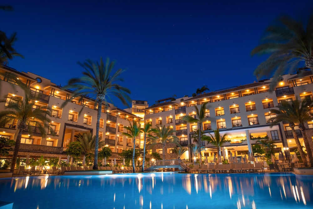 GF Gran Costa Adeje — Hotel building in Costa Adeje, Canary Islands