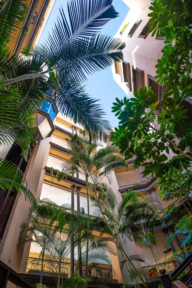 GF Gran Costa Adeje — Hotel building in Costa Adeje, Canary Islands