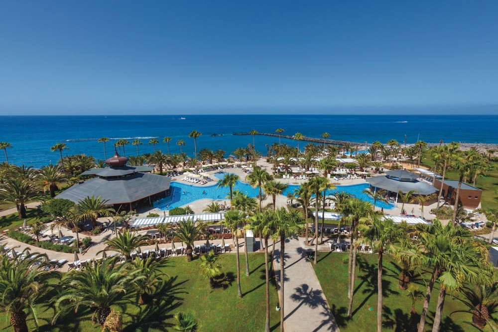 Hotel Riu Palace Tenerife — Swimming pool in Costa Adeje, Canary Islands