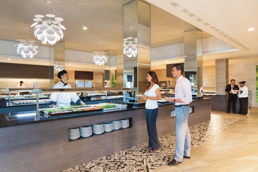 Hotel Riu Arecas - Adults Only — Restaurant & bars in Costa Adeje, Canary Islands