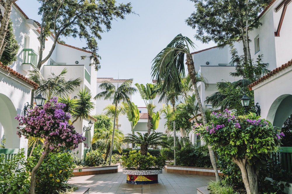 Park Club Europe - All Inclusive — Hotel building in Playa de las Americas, Canary Islands