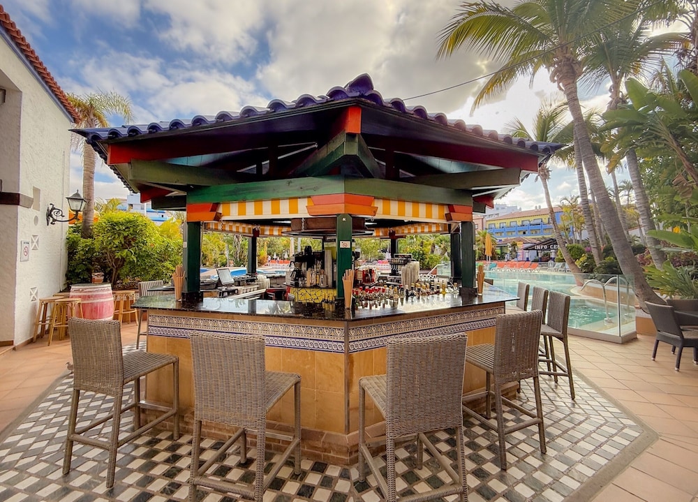 Park Club Europe - All Inclusive — Restaurant & bars in Playa de las Americas, Canary Islands