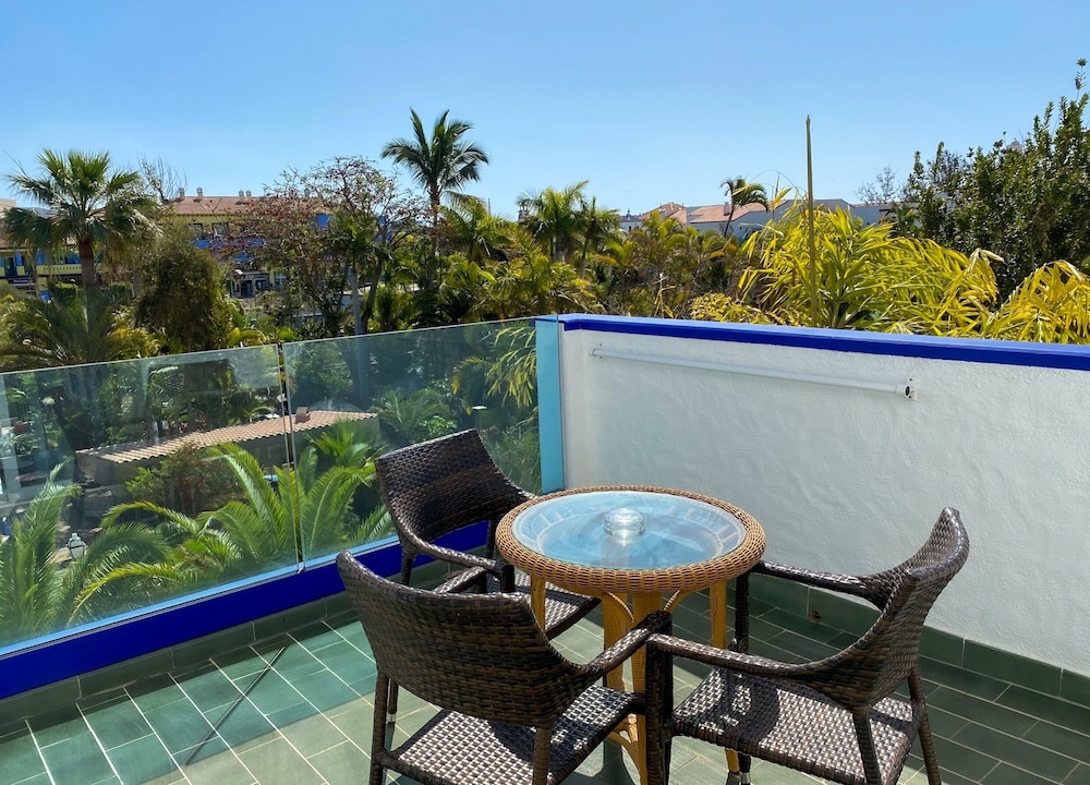Park Club Europe - All Inclusive — Swimming pool in Playa de las Americas, Canary Islands
