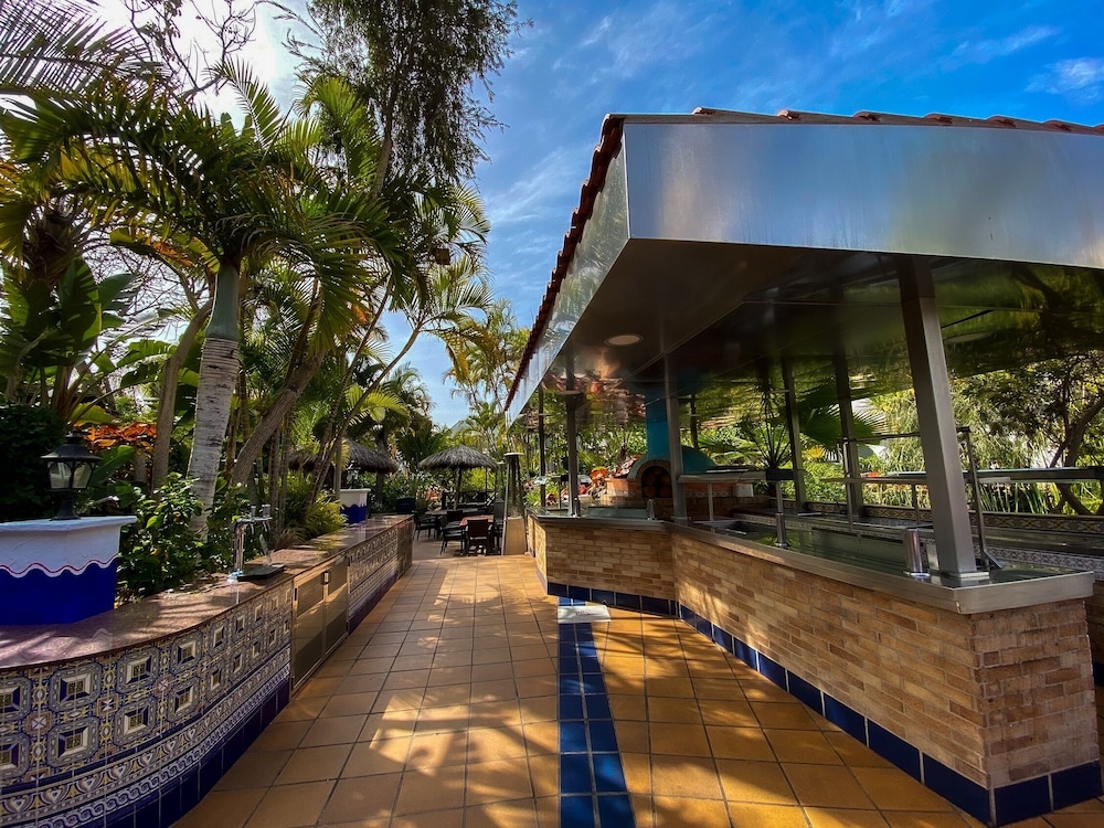 Park Club Europe - All Inclusive — Restaurant & bars in Playa de las Americas, Canary Islands