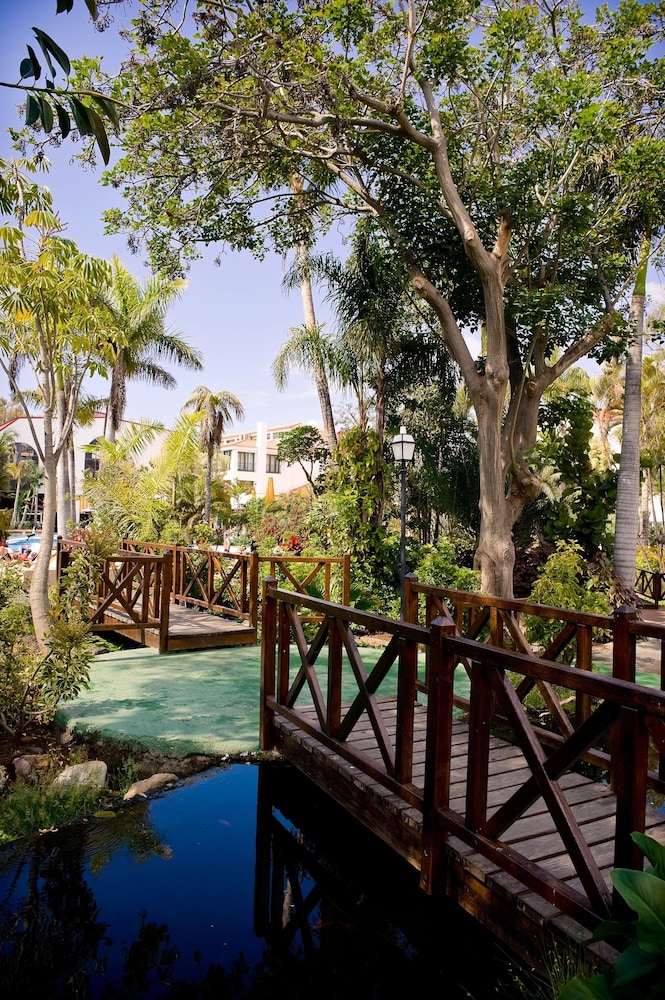 Park Club Europe - All Inclusive — Hotel building in Playa de las Americas, Canary Islands