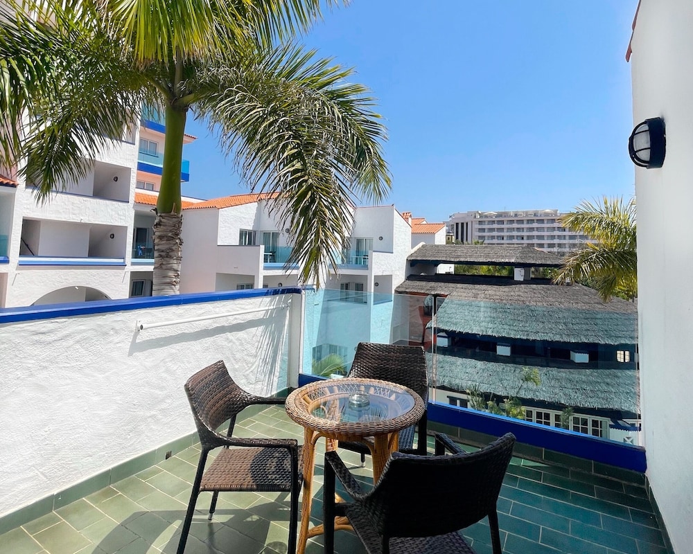 Park Club Europe - All Inclusive — Hotel building in Playa de las Americas, Canary Islands