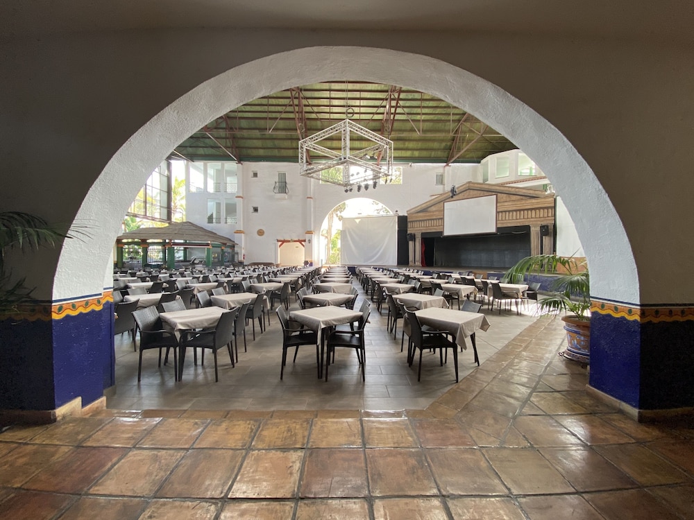 Park Club Europe - All Inclusive — Restaurant & bars in Playa de las Americas, Canary Islands