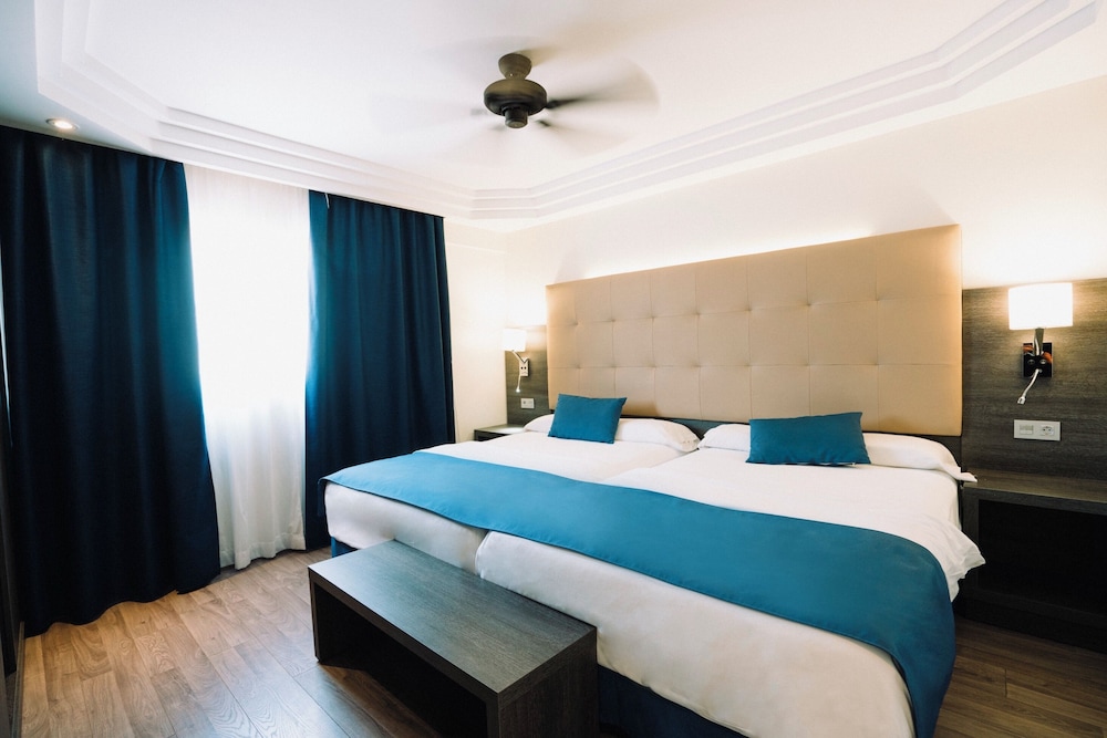 Park Club Europe - All Inclusive — Hotel rooms in Playa de las Americas, Canary Islands