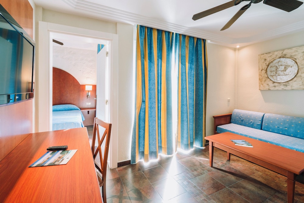 Park Club Europe - All Inclusive — Hotel rooms in Playa de las Americas, Canary Islands