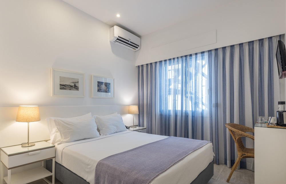 Hotel Baltum — Hotel rooms in Albufeira, Faro