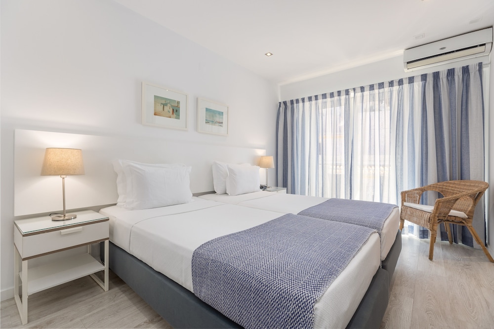 Hotel Baltum — Hotel rooms in Albufeira, Faro