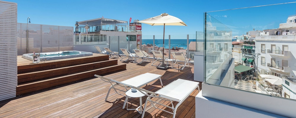 Hotel Baltum — Beach in Albufeira, Faro