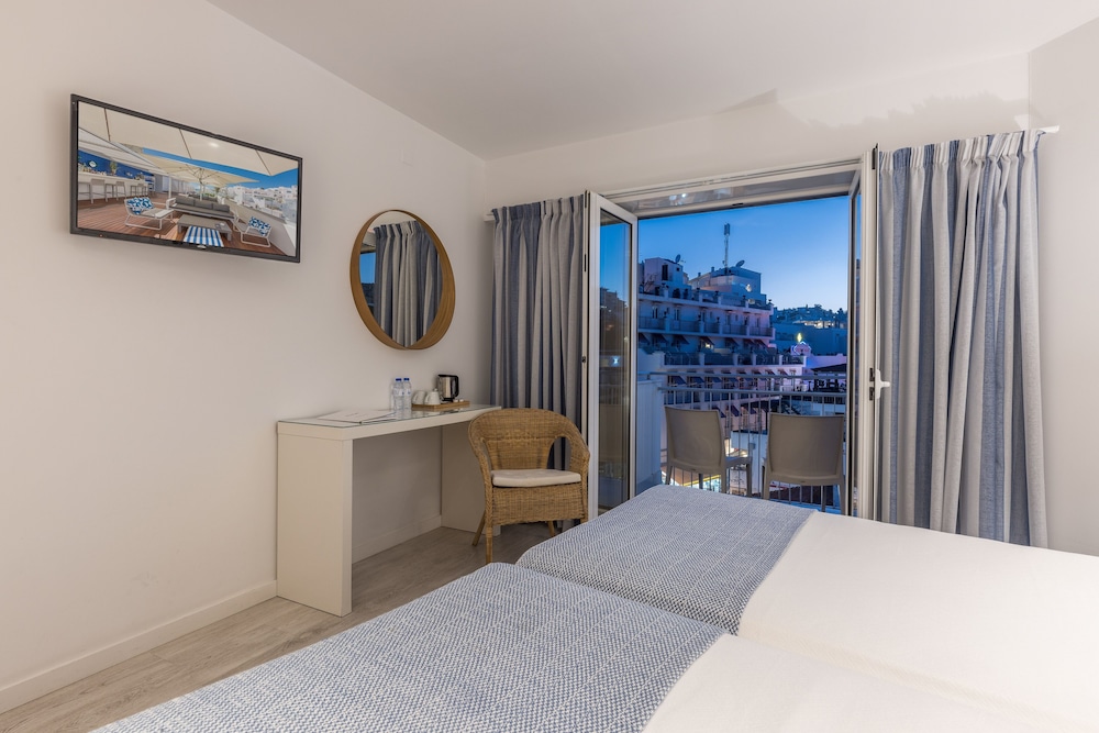 Hotel Baltum — Hotel rooms in Albufeira, Faro