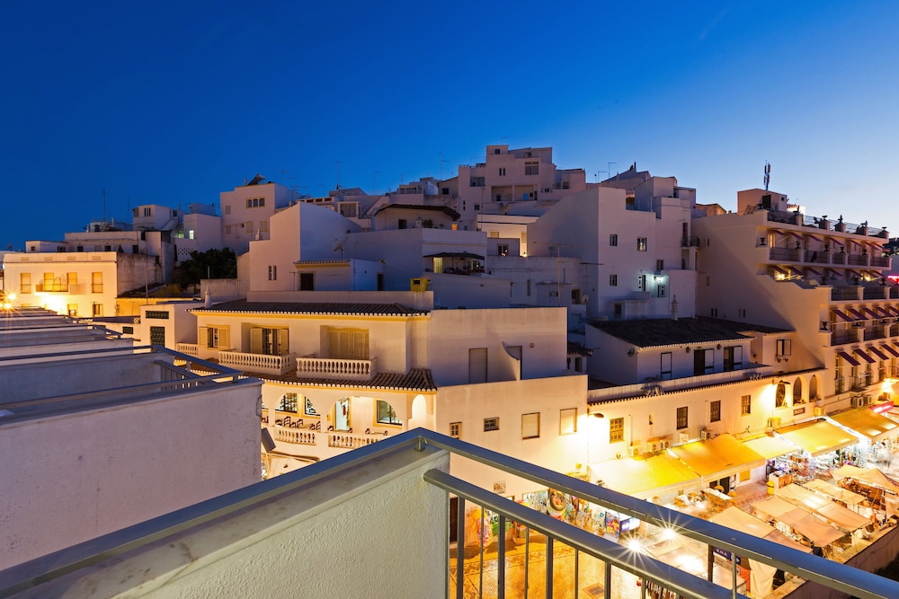 Hotel Baltum — Hotel building in Albufeira, Faro