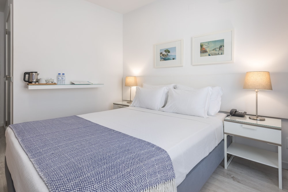 Hotel Baltum — Hotel rooms in Albufeira, Faro