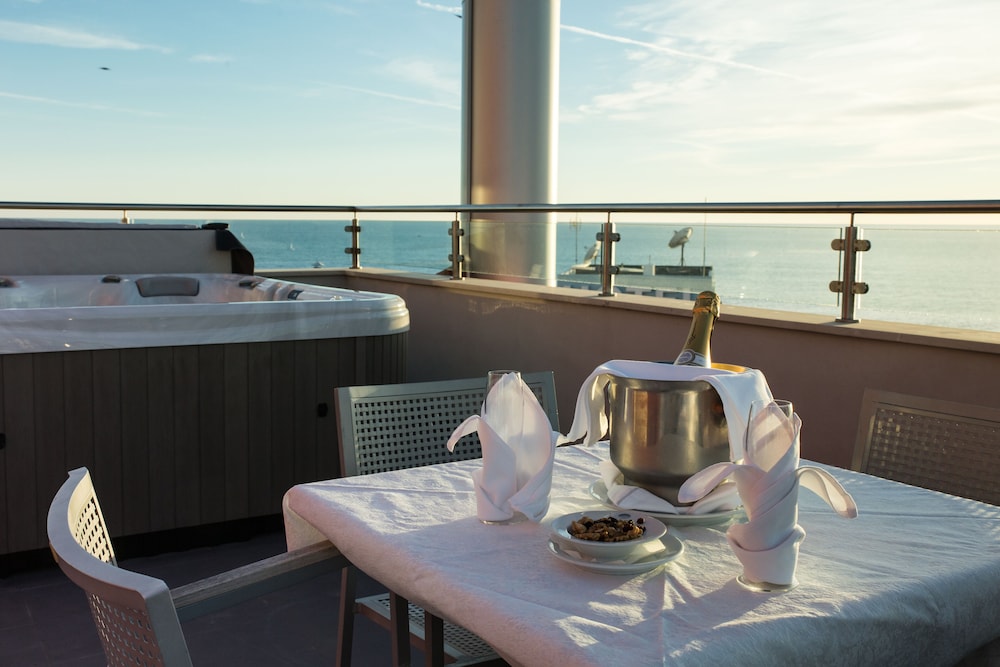 Hotel Quarteirasol — Spa in Quarteira, Faro