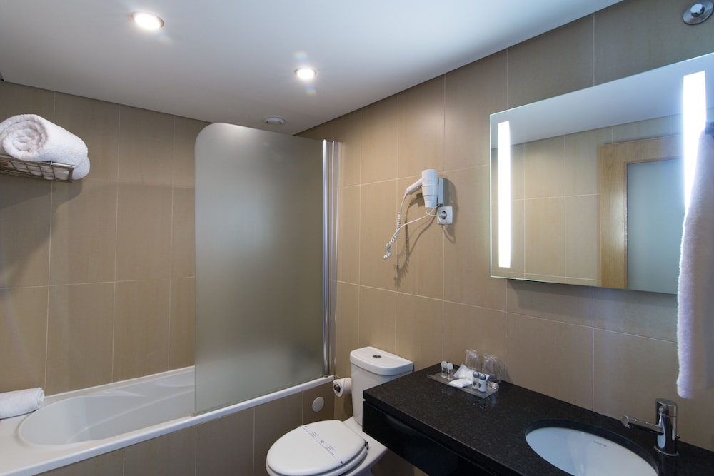 Hotel Quarteirasol — Hotel rooms in Quarteira, Faro
