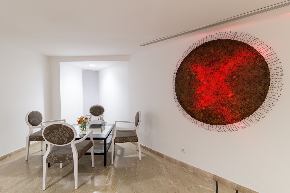 Hotel Quarteirasol — Hotel rooms in Quarteira, Faro