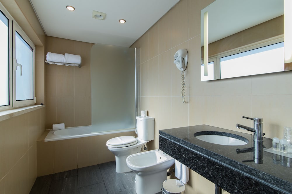Hotel Quarteirasol — Hotel rooms in Quarteira, Faro