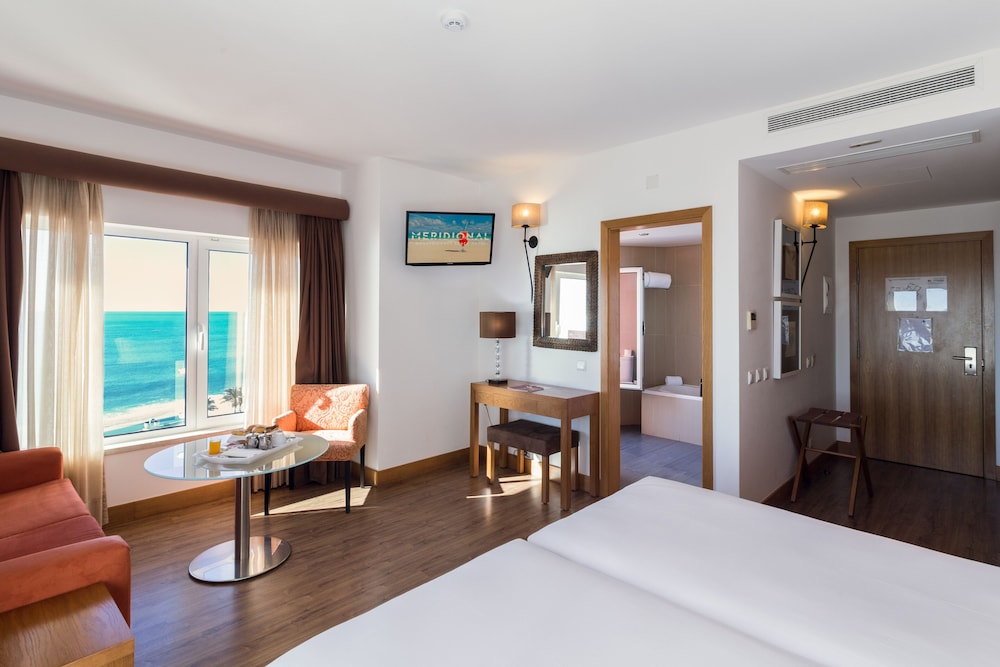Hotel Quarteirasol — Hotel rooms in Quarteira, Faro