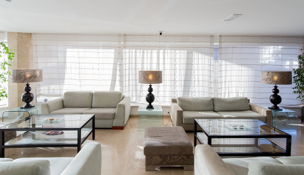 Hotel Quarteirasol — Hotel rooms in Quarteira, Faro