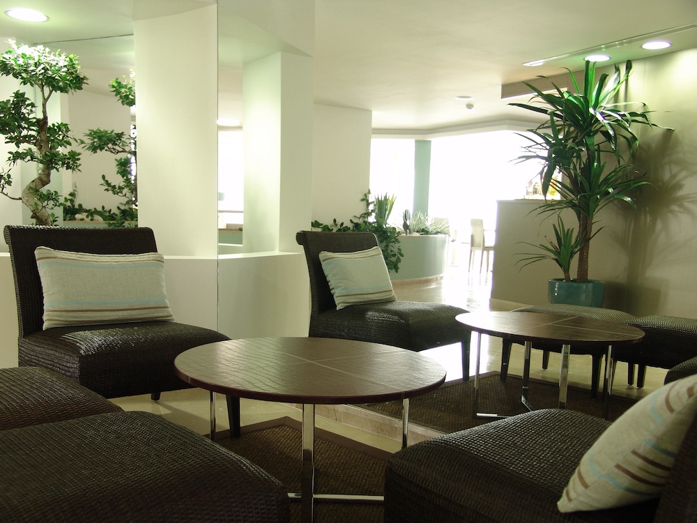 Hotel Quarteirasol — Restaurant & bars in Quarteira, Faro