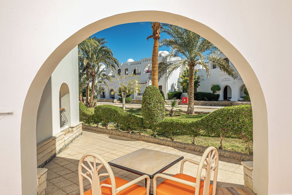 Arabia Azur Resort - All Inclusive — Hotel building in Hurghada, Red Sea